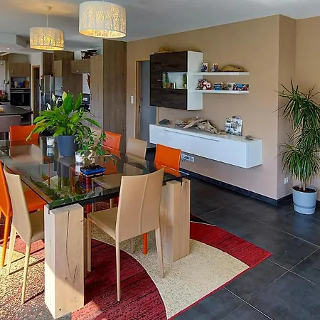 3 Bedroom Gorgeous In Isolaccio