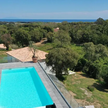 3 Bedroom Gorgeous In Isolaccio